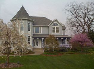 4 Spring Hunter Ct, Andover, NJ 07821