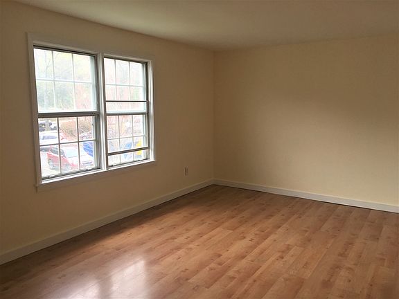 4th image of 814 S Arlington Mill Dr APT 302
