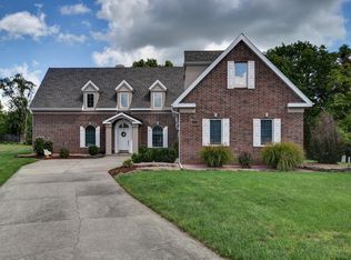 4883 E Alameda Ct, Springfield, MO 65809