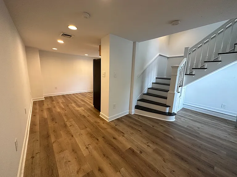 209 N 19th St #U22 — Photo 3