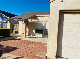 11618 Shannon Hills Dr, Houston, TX 77099