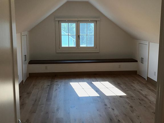 2-nd floor 3- rd bedroom