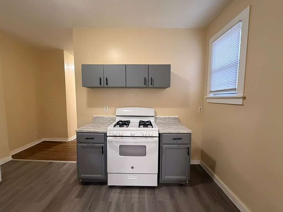 1st image of 59 Derby Ave #2L