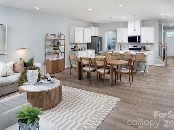 2nd image of 1231 Vibrant Rd