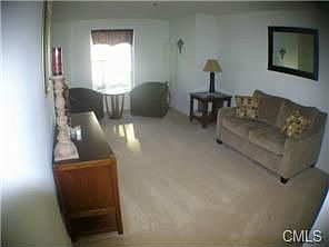 5th image of 23 Scuppo Rd APT 2-8
