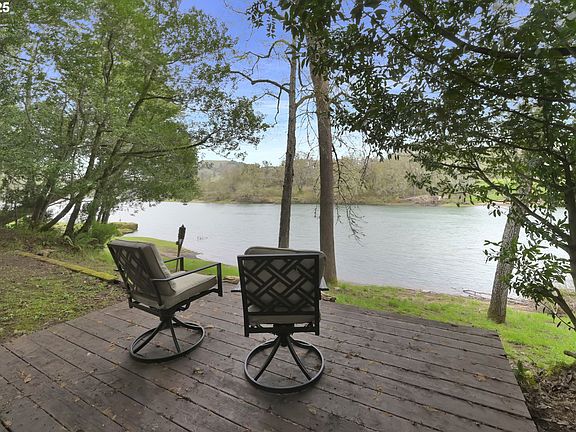 3rd image of 1779 Whistlers Park Rd
