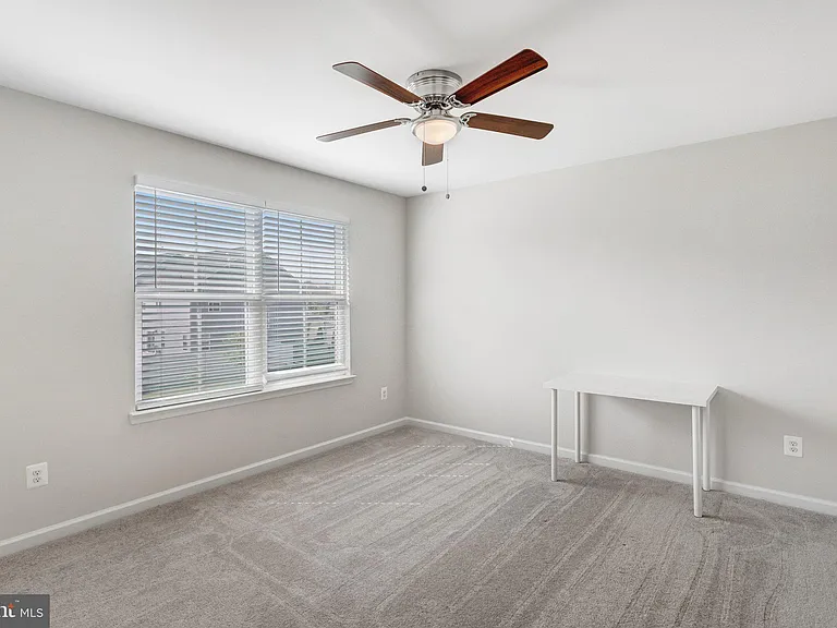 11241 Wheeler Ridge Dr — Photo 33
