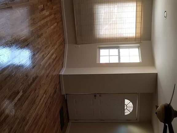 3rd image of 5843 79th Ave #1