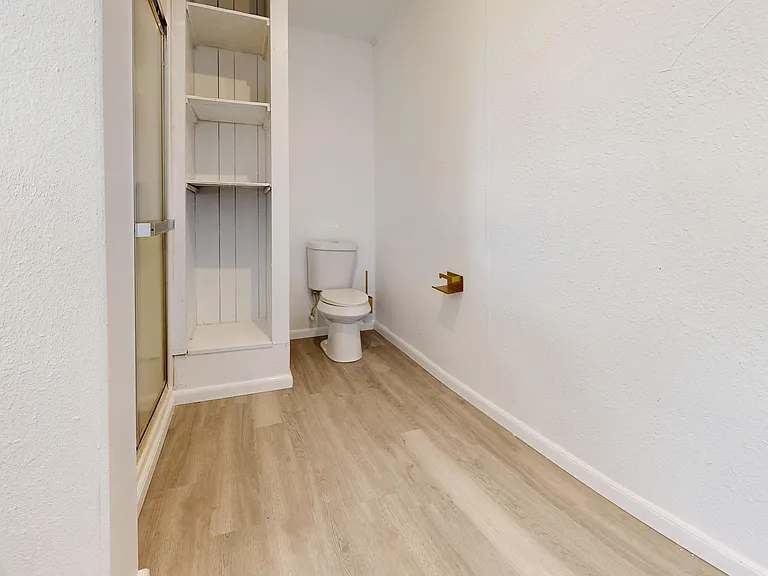 850 Reynolds Ln — Photo 7