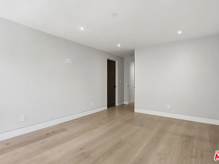 11769 Bellagio Rd — Photo 6