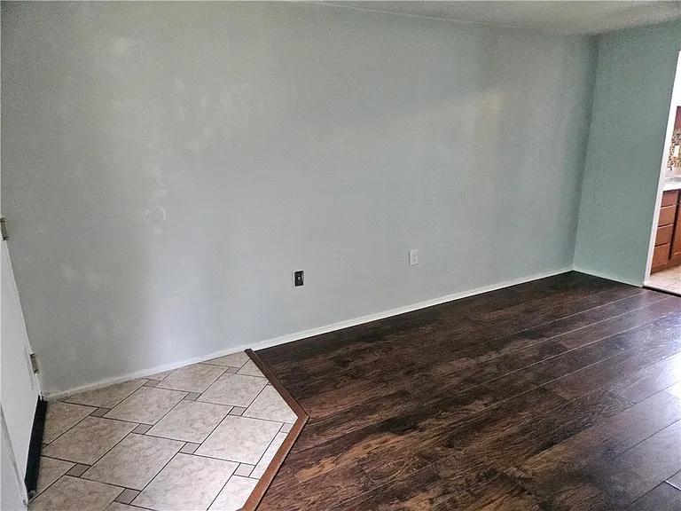 1907 Hanover St #10 — Photo 4
