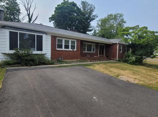 5204 Chippewa Pl, Alexandria, VA 22312