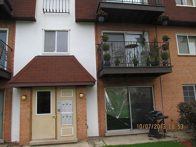 1st image of 9480 Bay Colony Dr APT 1S