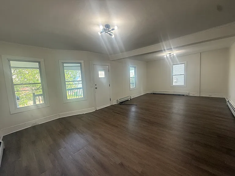 916 Quincy Ave #1 — Photo 9