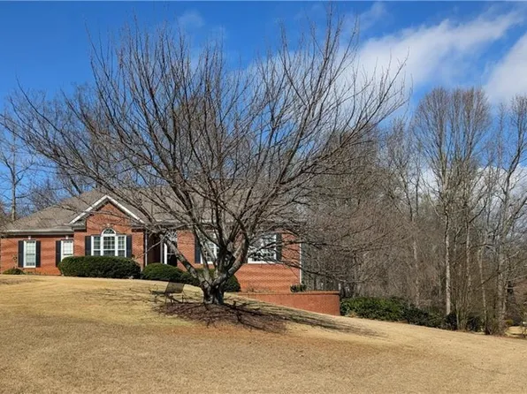 6506 Vista View Ct, Flowery Branch, GA 30542