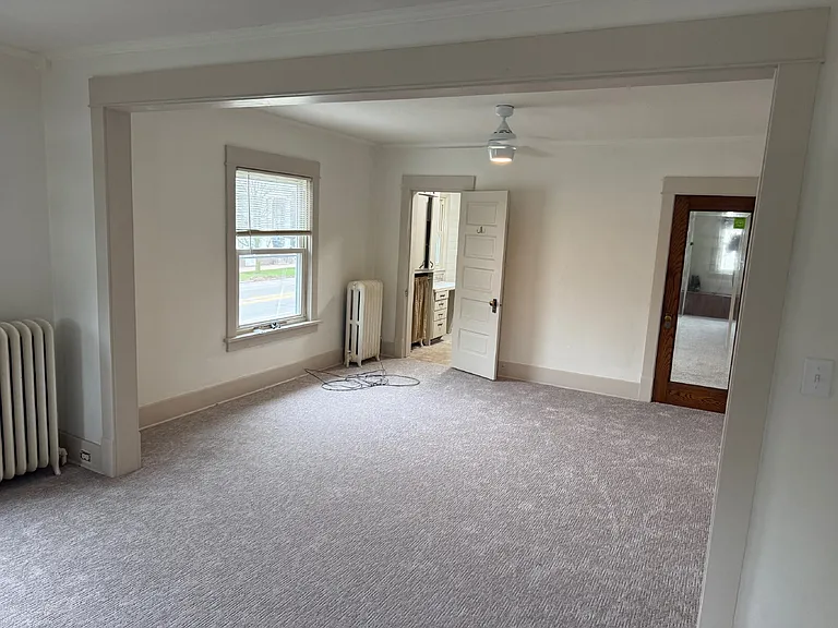 206 1/2 S Broadway St — Photo 7