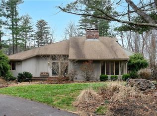 15 Talcott Mountain Rd, Simsbury, CT 06070