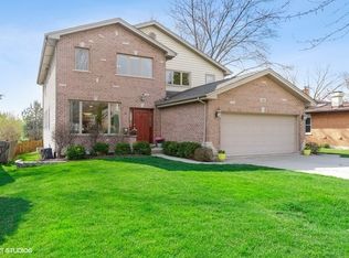 106 N Kenilworth Ave, Mount Prospect, IL 60056