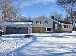6784 Knickerbocker Rd, Ontario, NY 14519