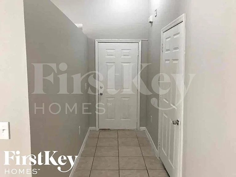 6505 Viewpoint Ct — Photo 3