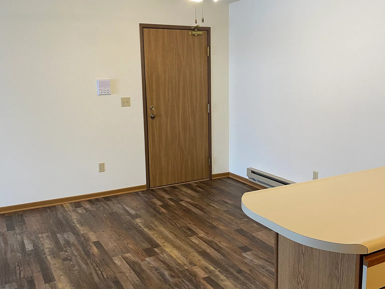 2 bed, 850 sqft, $1,000 — Photo 2