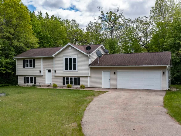 E3485 Crystal Rd, Waupaca, WI 54981