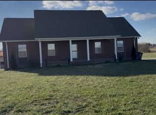 899 Sneed Blvd, Lafayette, TN 37083