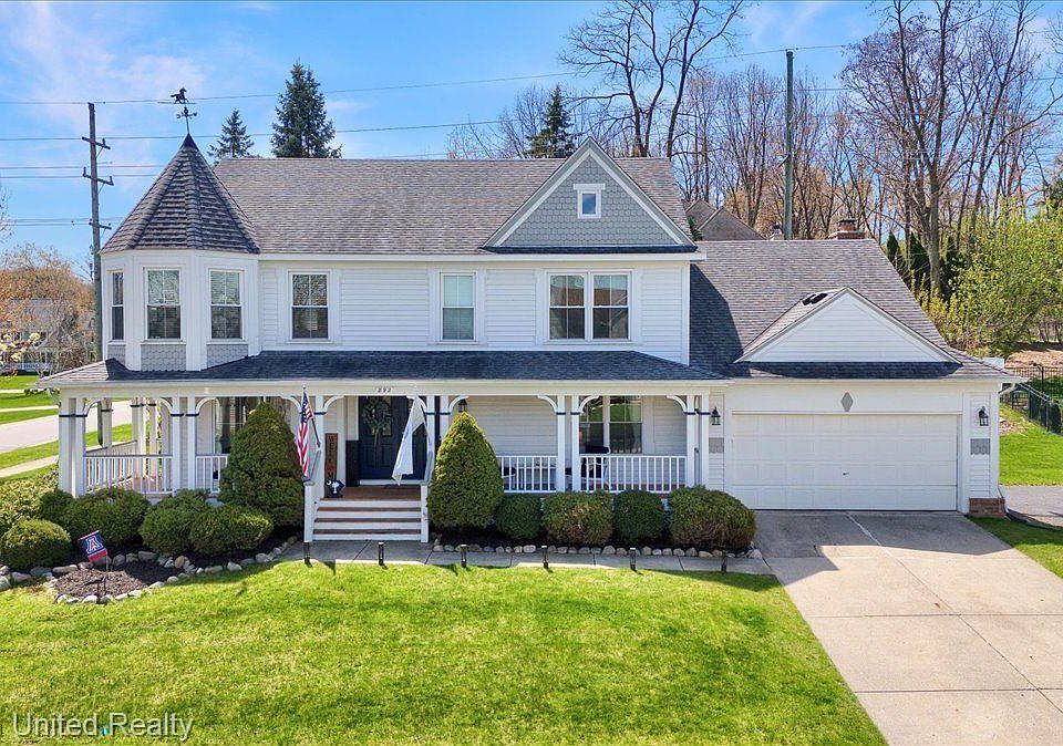 1st image of 892 Chatham Dr