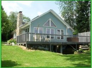 5598 W Lake Dr, Milwaukee, WI 53095