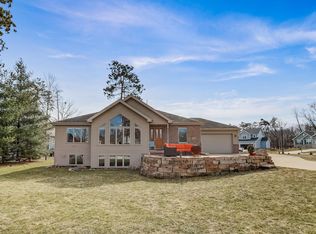 N4059 Majestic Cir, Cambridge, WI 53523