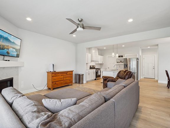 4th image of 2807 Frisee Dr