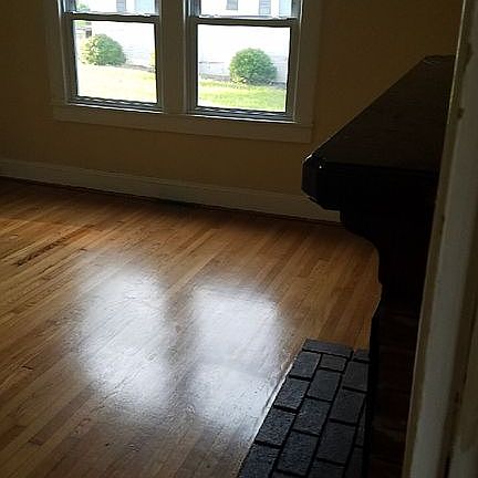 2nd image of 429 Charlotte St