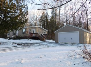 670 Lebanon Rd, Winterport, ME 04496