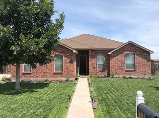 2115 Brunson St, Alpine, TX 79830