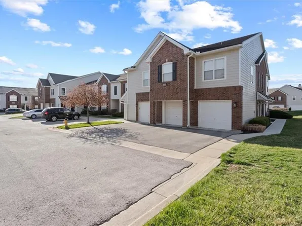 11611 Tomahawk Creek Pkwy APT E, Leawood, KS 66211