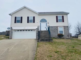 1011 Granny White Rd, Clarksville, TN 37040