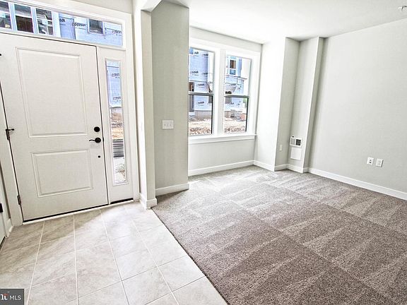 4th image of 13328 Sherwood Park Ln