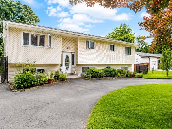 (undisclosed Address), Brentwood, NY 11717