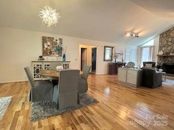 1608 Dakota Dr, Hudson, NC 28638