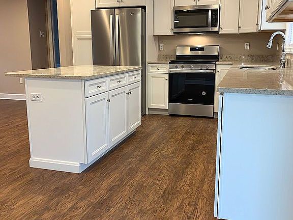 Sparkling white kitchen