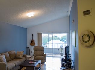 2880 N Oakland Forest Dr APT 303, Fort Lauderdale, FL 33309