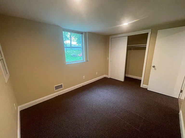 328 E Broadway #A — Photo 7