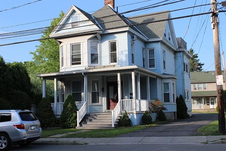 1st image of 227 Pawling Ave Rear 1