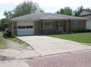 415 Virginia St, Sabetha, KS 66534