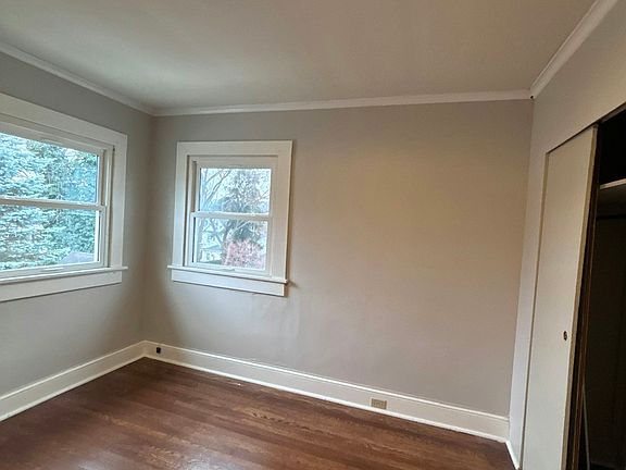 5th image of 820 Woodlawn St #2