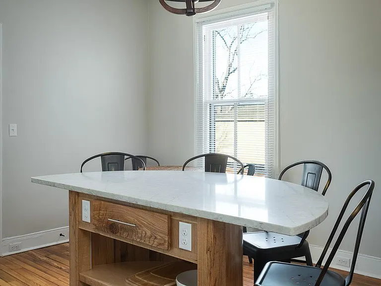 915 Belmont Ave #1 — Photo 5
