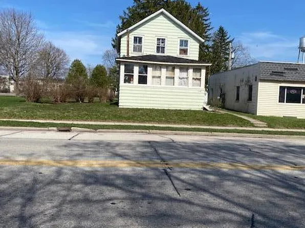 1528 Fond Du Lac AVENUE, Kewaskum, WI 53040