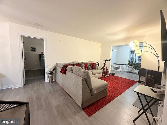 5th image of 6602 Lake Park Dr APT T1