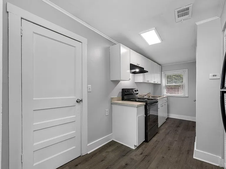 7707 N Huntley Ave — Photo 7
