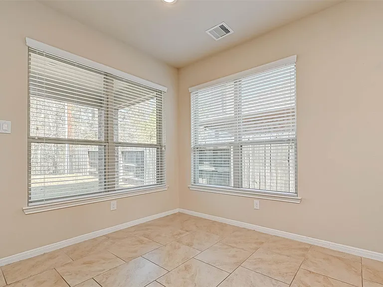 5340 Pointe Spring Xing — Photo 24